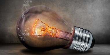 Article - 5 Signs You Should Call an Emergency Electrician