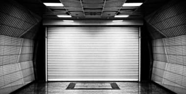Article - A Guide on How to Declutter and Organize Your Garage